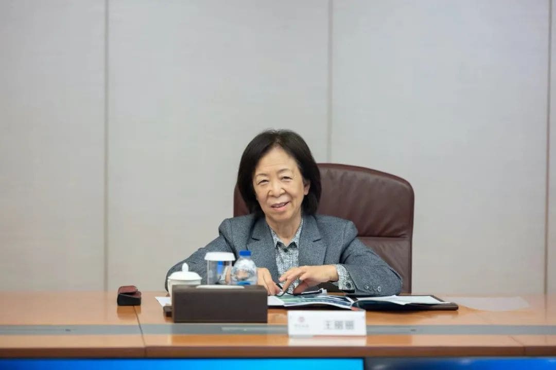 绿金院院长.jpg